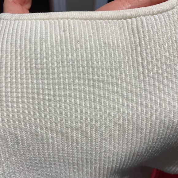 Aritizia babaton white sculpt knit square neck cropped tank top size small - Picture 4 of 4